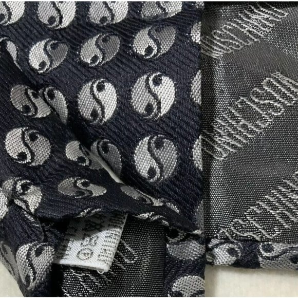 MOSCHINO Black Geometric Silk Tie ITALY 58"/ 4" EC - Picture 5 of 5